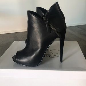 Steven Madden high heels